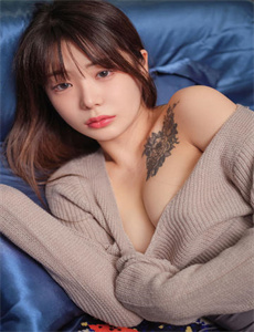 《斗室96小时-善良的小峓子中字巴巴鱼汤饭》