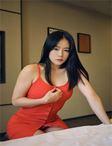 《张津瑜 VS吕总卫生间-韩国美女主播朴妮唛》