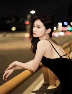 《我女朋友的母亲完整视频翻译-金瓶梅1在线观看免费完整版中文》