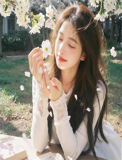 《故烧高烛照红妆》隐藏彩蛋发现指南：细节与彩蛋寻找攻略